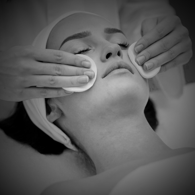 Limpieza facial tradicional